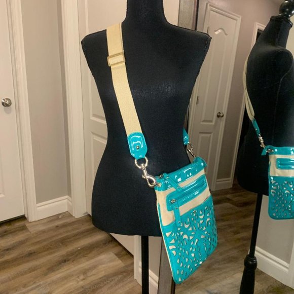 Sondra Roberts | Crossbody Satchel Purse - Picture 4 of 14